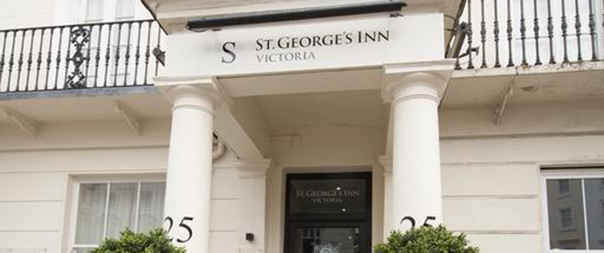 St George`s Inn Victoria - Entrance